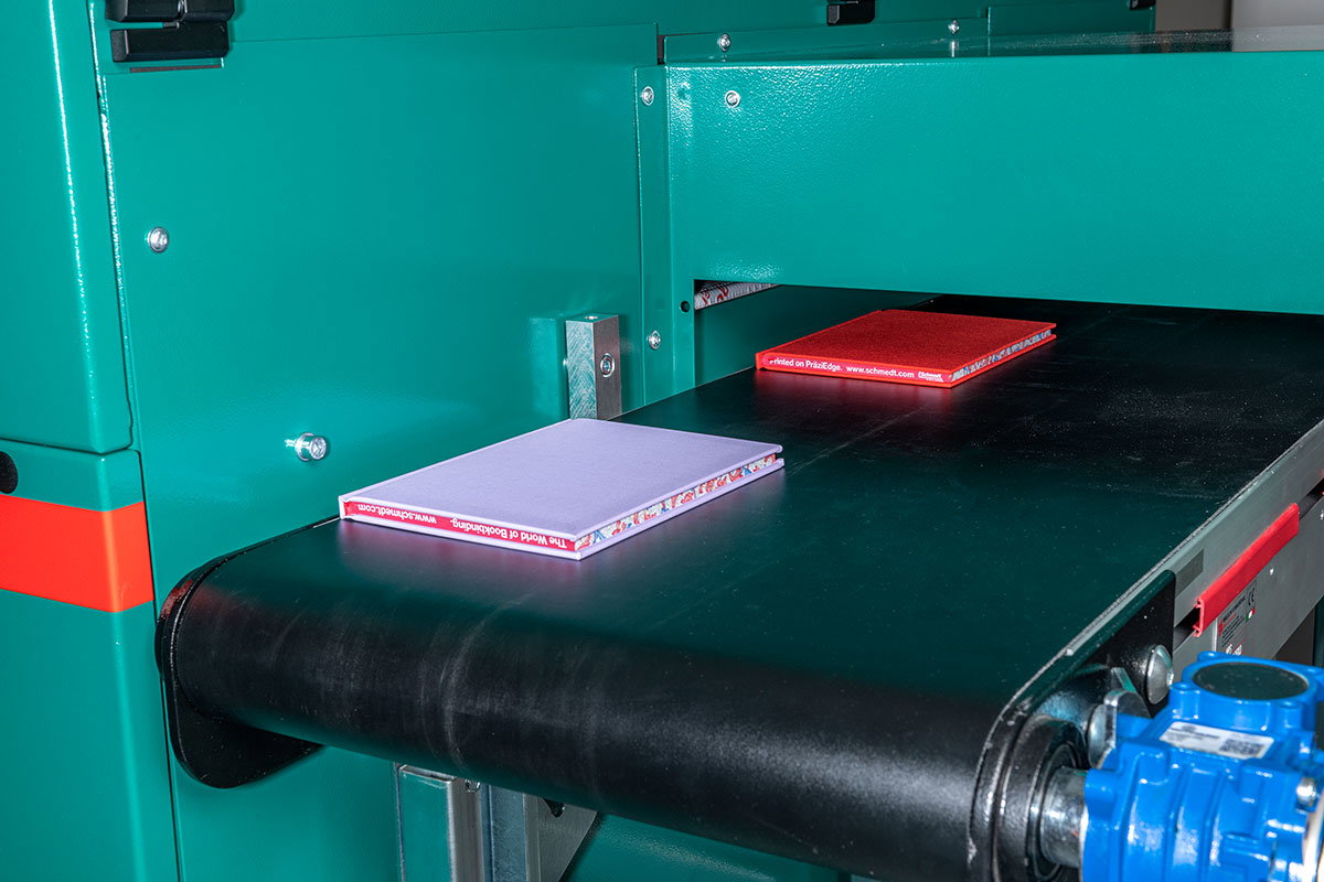 PräForm Pro | Presse de livres multi-stations - Machine à contrecoller et à former les mors - La PräForm Pro est une presse à 4 stations à
... - image-3