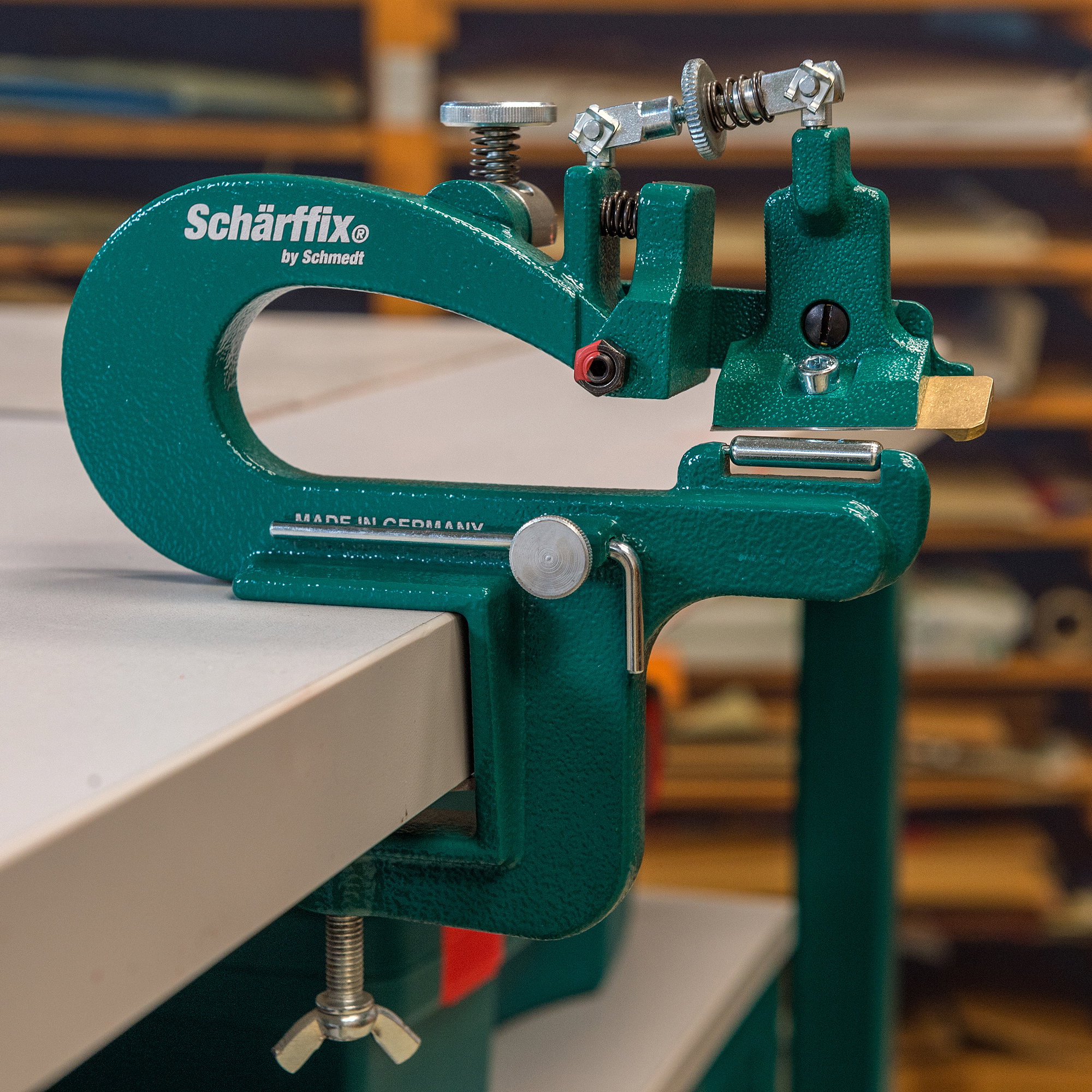 Schärffix® Lederschärfapparat - zur Befestigung am Arbeitstisch - Mit diesem Gerät lässt sich Leder für die weitere Verarbeitung ausschärfen... - Bild-3