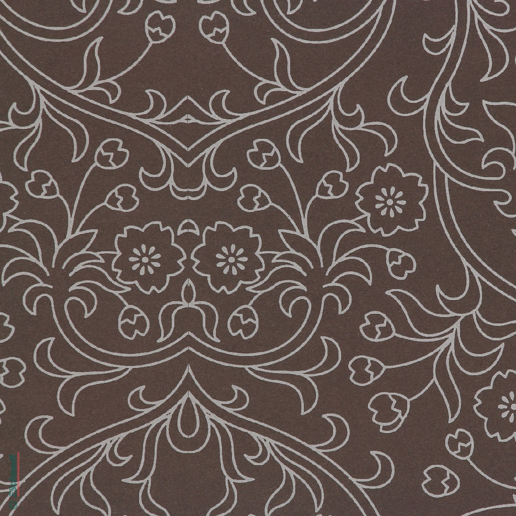 Ornement à fleurs marron