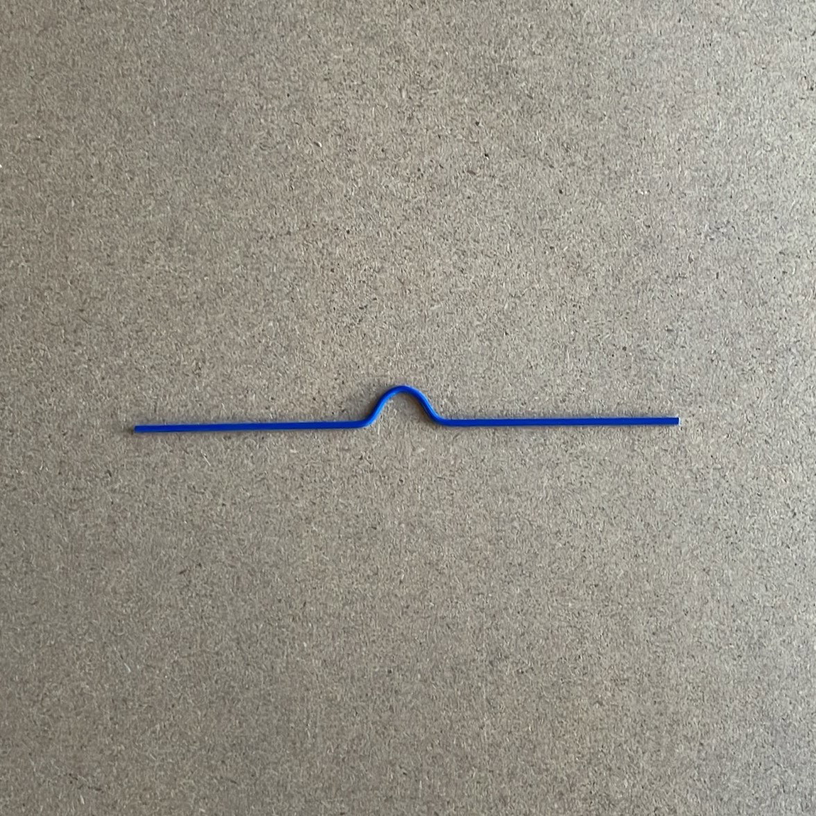 Calendar hangers for wire-comb bindings - Length (in mm) 150 - Colour blue...