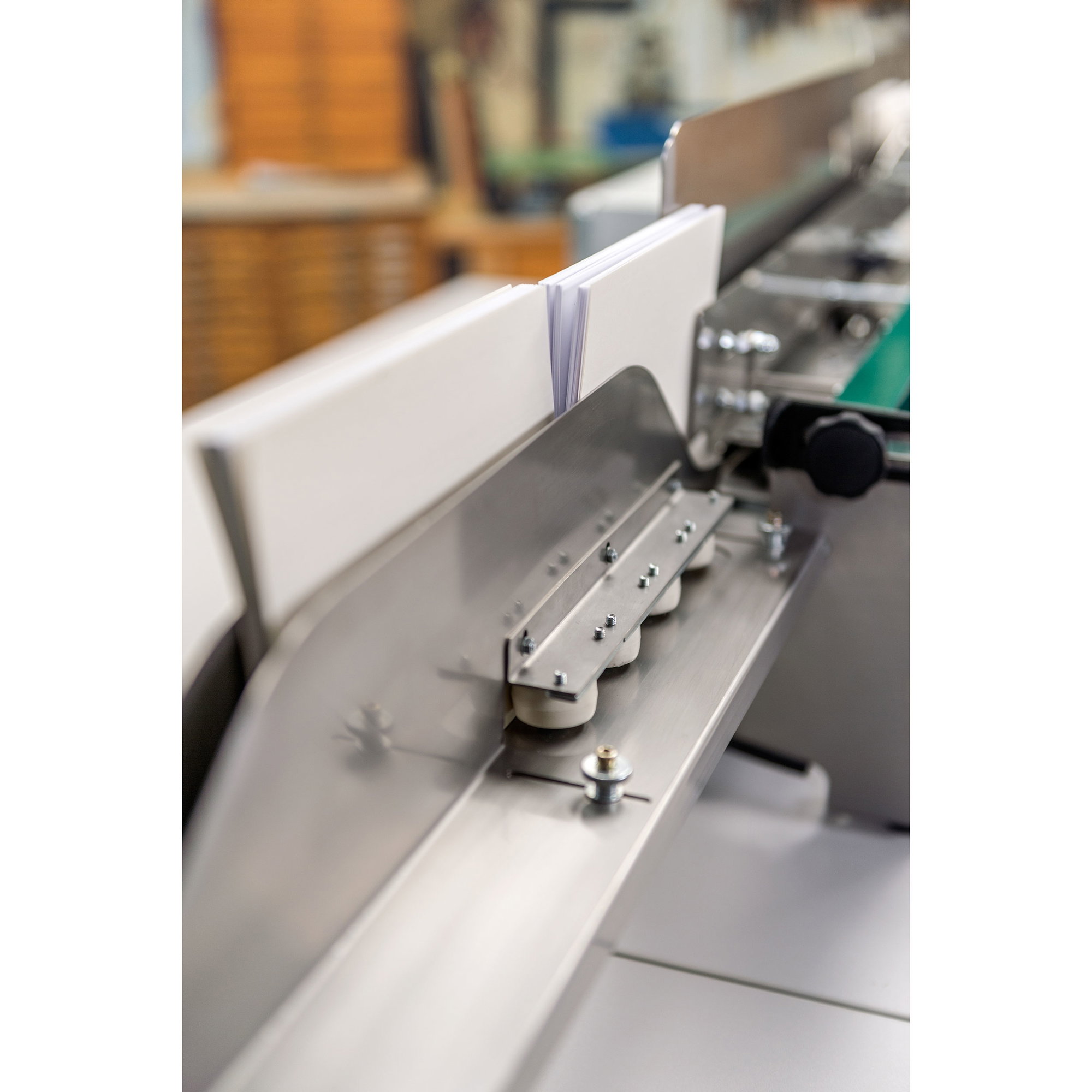 PräziGard | Endsheet gluing machine - ideal for sewn book blocks - Applications: hardcover books, notebooks, diaries, organizers... - image-5