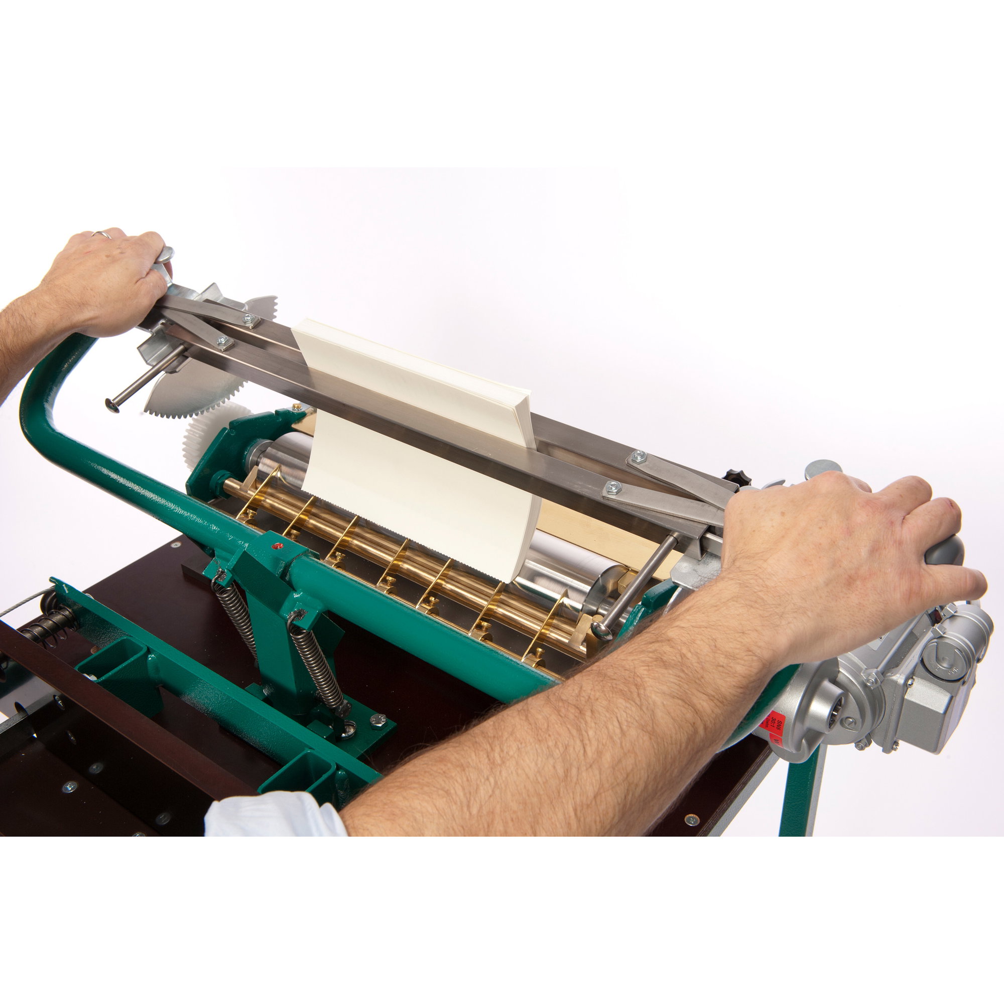 PräColl | Machine de reliure sans couture - avec encolleuse intégrée et jeu de bois ronds - La PräColl est une machine semi-automatique de r... - image-2