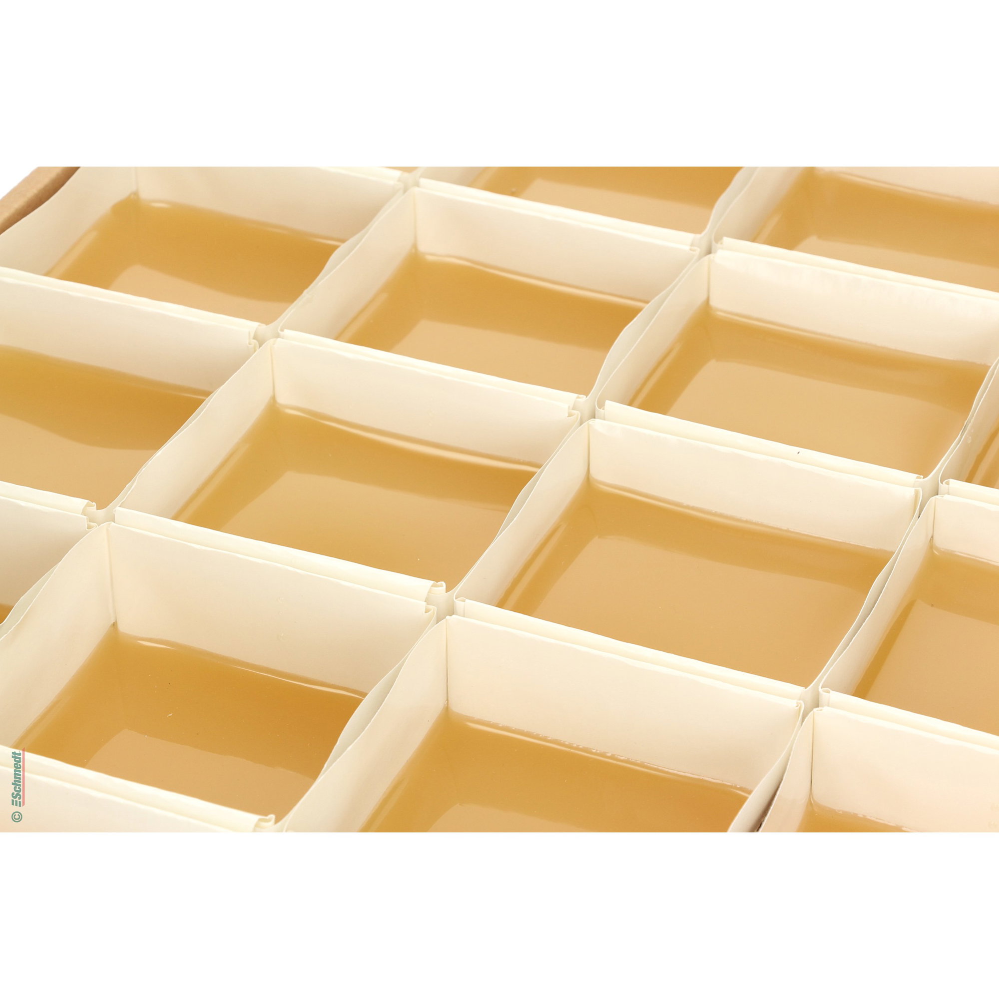 Planatol HM 2959 - Cola termofusible - cubos plastificados en cartones de 12,5 kg - encolado lateral en máquina perfect binder... - imagen-2