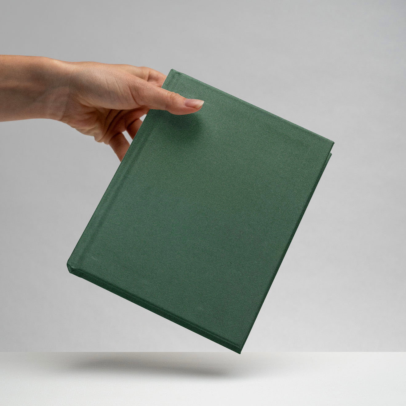 Englisch Buckram • hochwertiges Buchleinen - Farbe 563 - dunkelgrün - Anwendungen: für Bucheinbände, Bibliotheksbände, Speisekarten, Notizbü... - Bild-3
