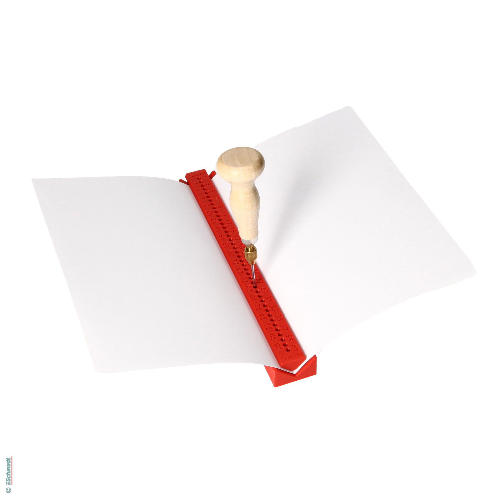 Vorstech-Schiene Mini - zum Vorstechen von Papierlagen vor der Handheftung - zum einfachen und gleichmäßigen Vorstechen von Papierlagen vor ... - Bild-2