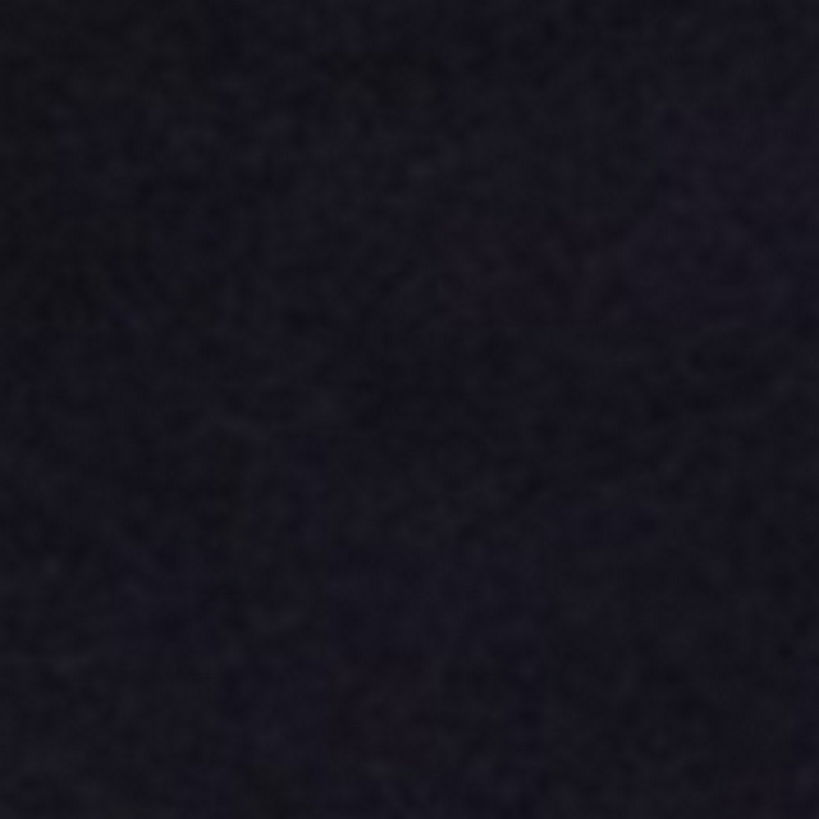 010 - schwarz
