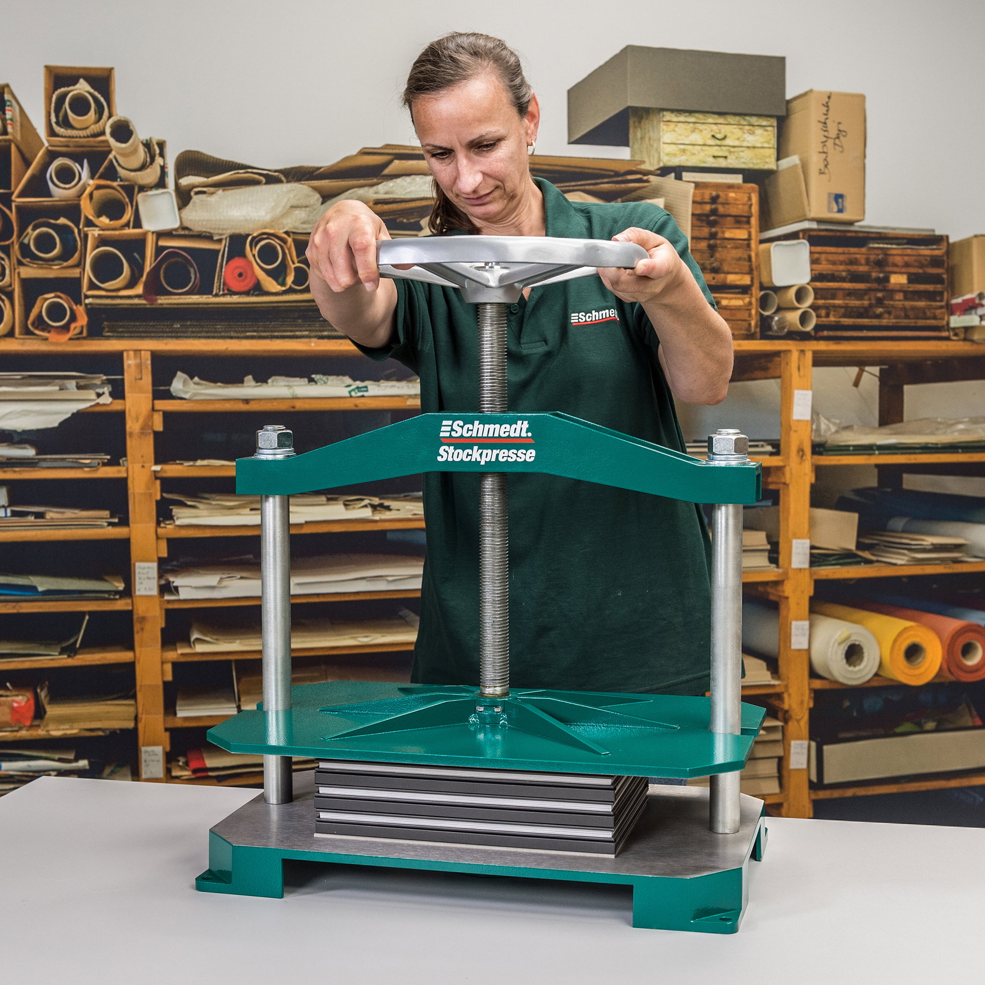Book press Type I - made of steel - Pressing area: 320 x 440 cm - versatile use for bookbinding and conservation works... - image-4