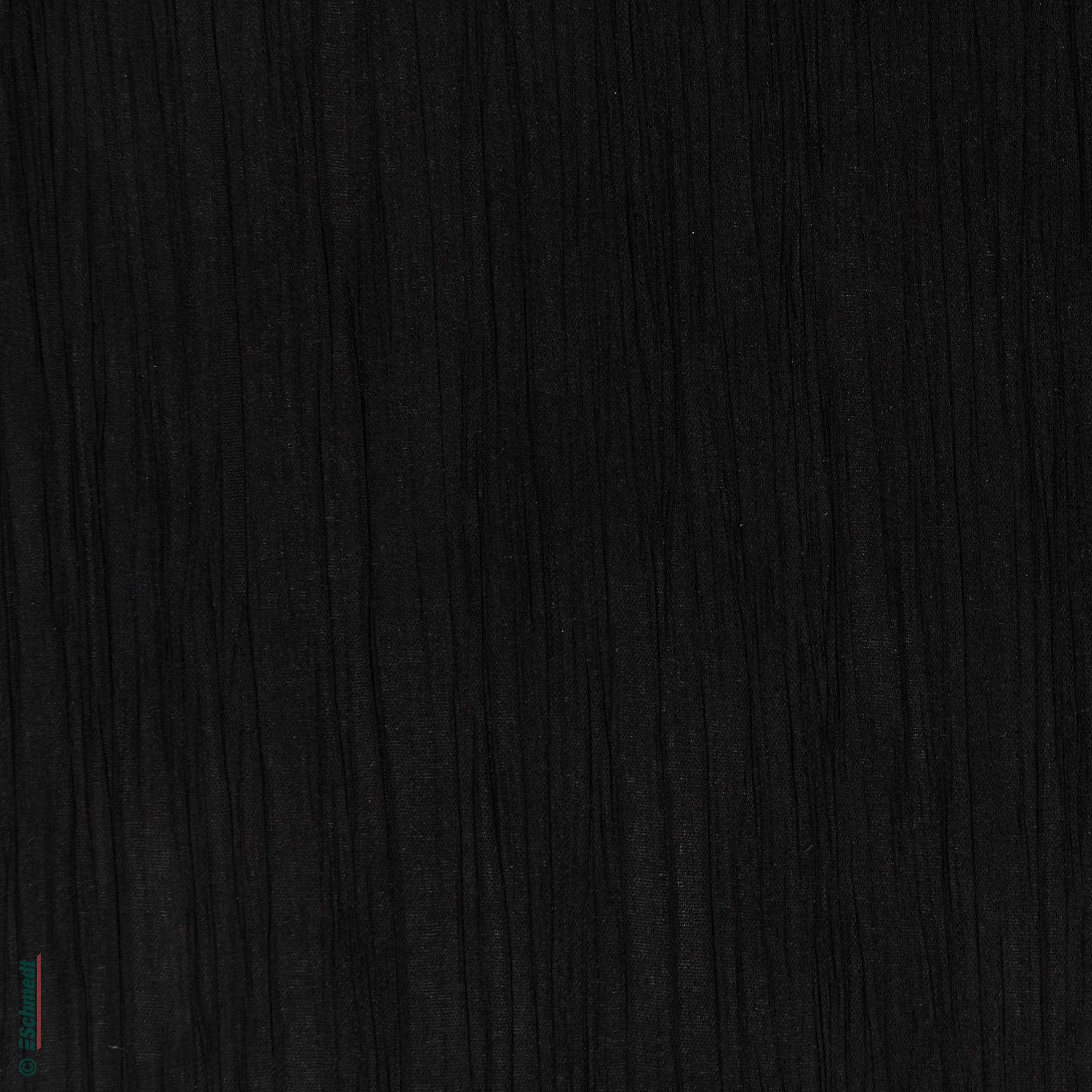 5205 - black
